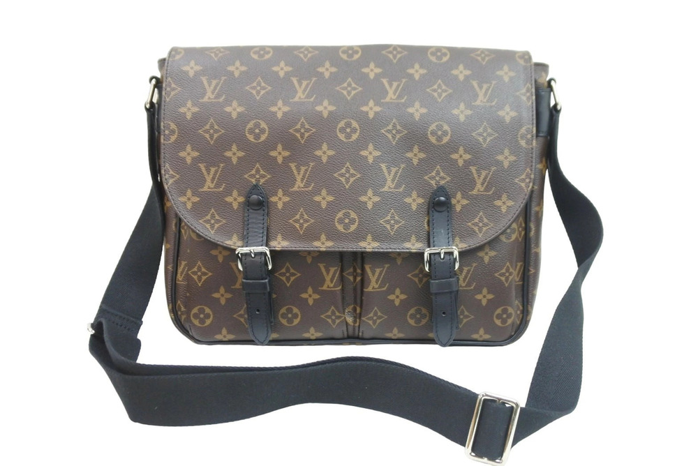 Louis Vuitton Christopher Messenger Shoulder Bag